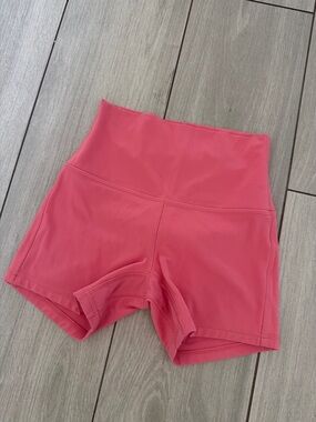 Lululemon Align™ High-Rise Short 4" Size 4, Sakura Pink